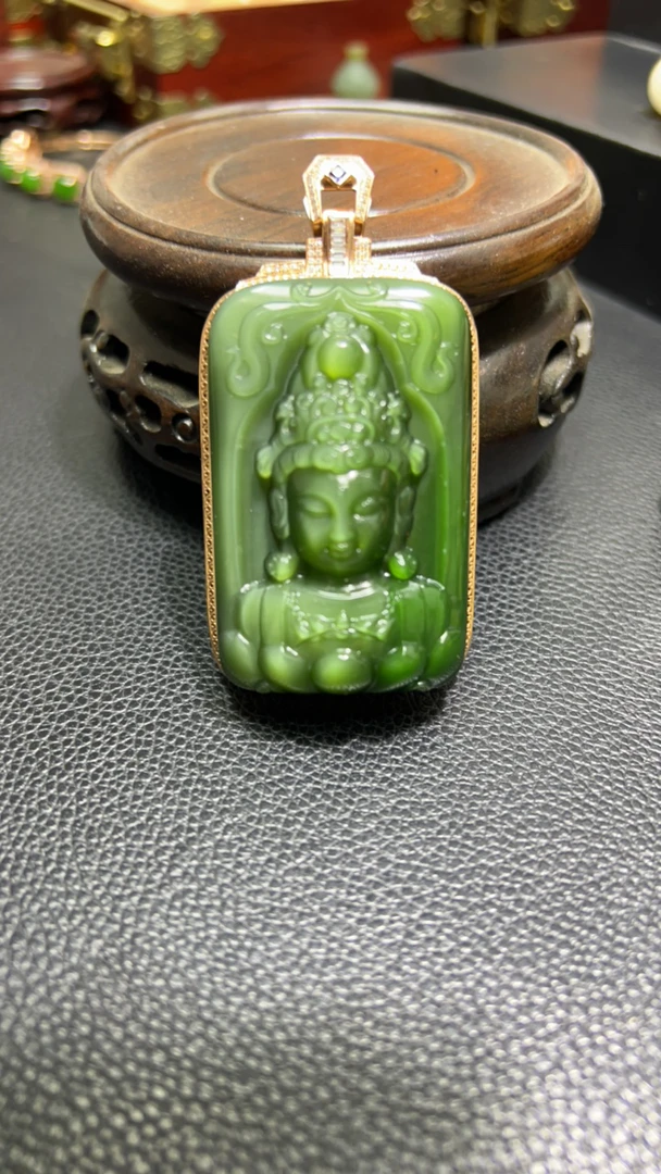 和田玉碧玉猫眼观音（18k金）镶嵌