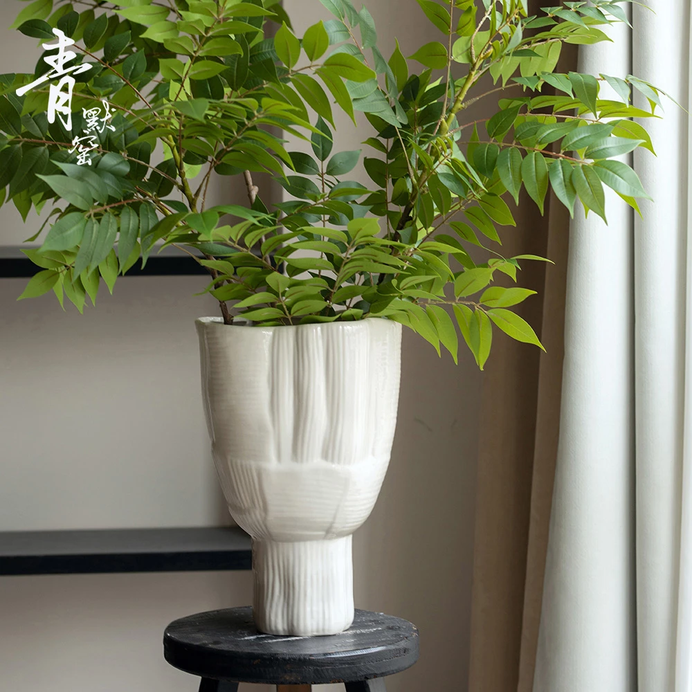 侘寂陶瓷花瓶新中式手工白色简约复古花器酒店民宿茶室古朴纯与白