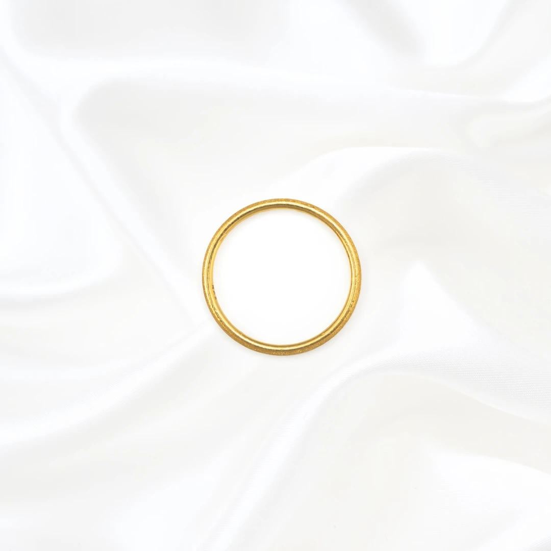 Chow Tai Seng/周大生足金钉沙素圈戒指时尚百搭纯黄金金戒指