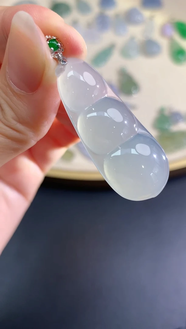 【闪购商品】翡翠吊坠(不含链)18K金镶嵌253豆子|2980+0
