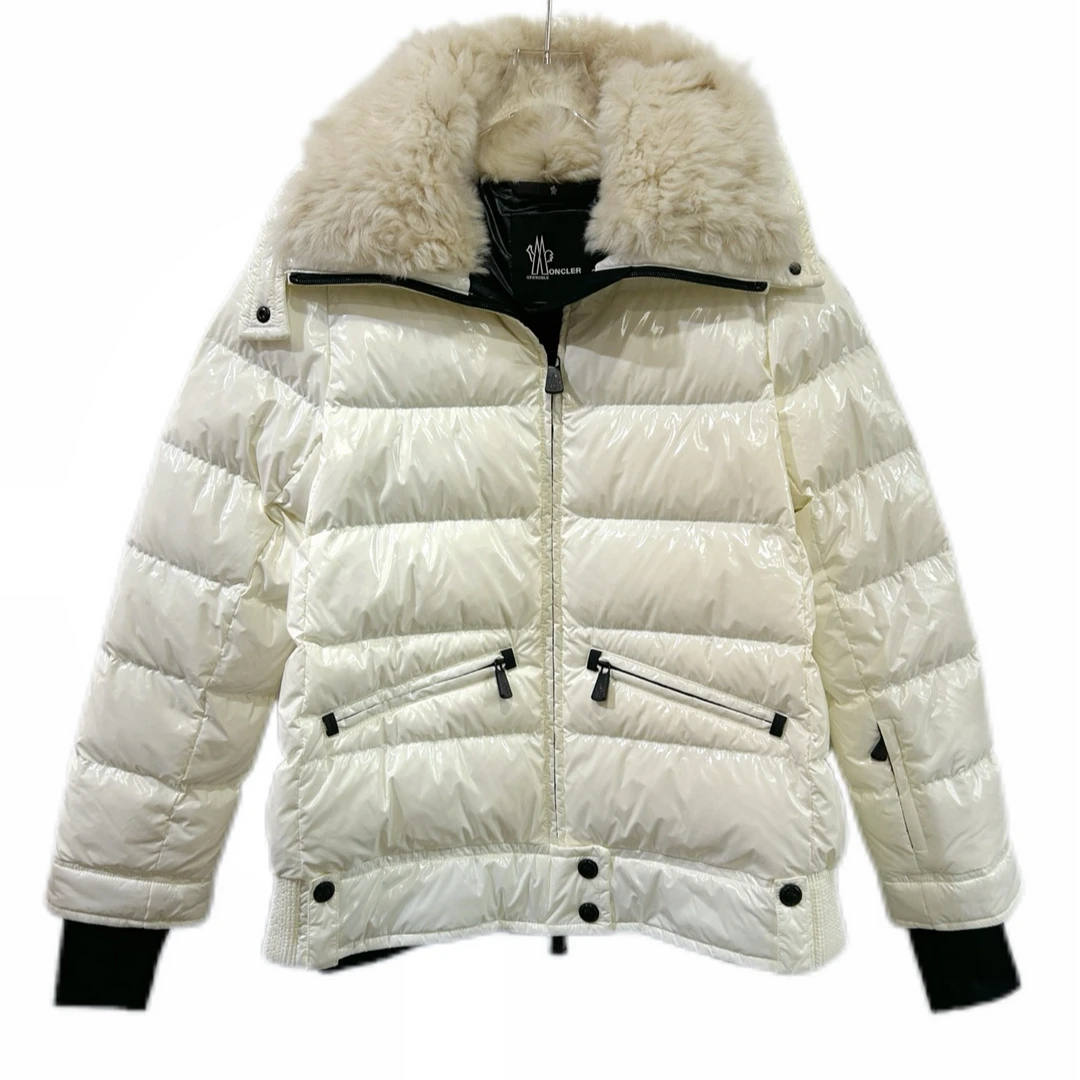 MONCLER99新/潮奢豆 严选/ 翻领拉链绗缝锦纶羽绒服/01013