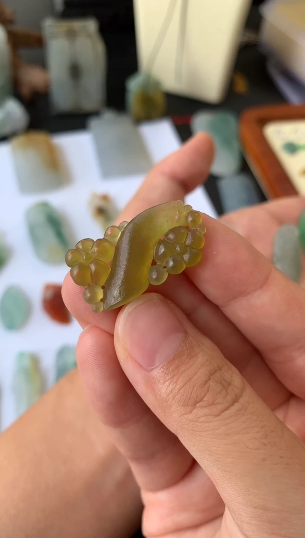 【闪购商品】定制翡翠未镶嵌翡翠