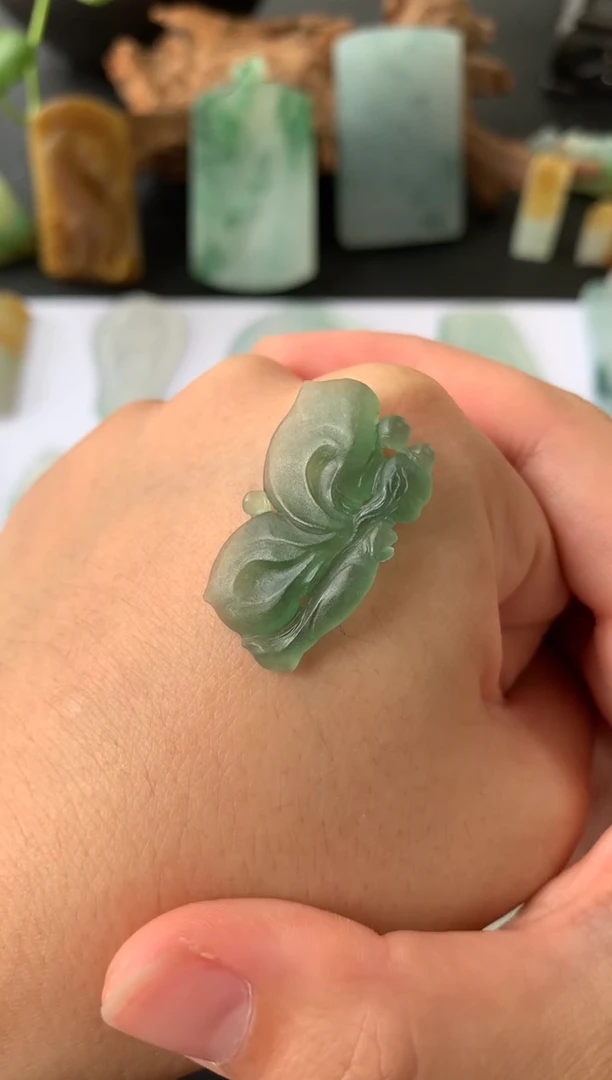 【闪购商品】定制翡翠未镶嵌翡翠