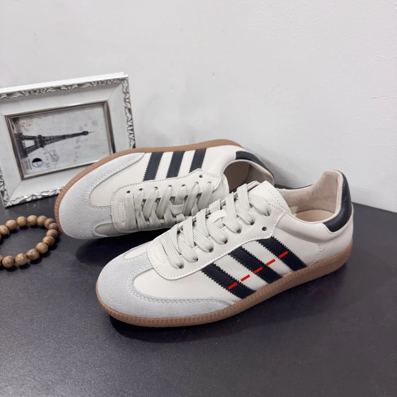 【平底三杠】工厂淸货 经典三杠德训鞋 时尚百搭女鞋 默认微瑕