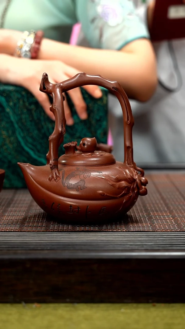 【闪购商品】紫砂茶壶圣桃 套组