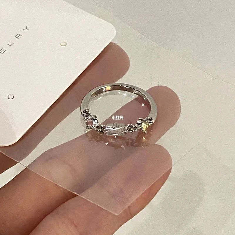 非金属亚克力戒指 商店链条拼接戒指女小众设计感百搭彩色锆石