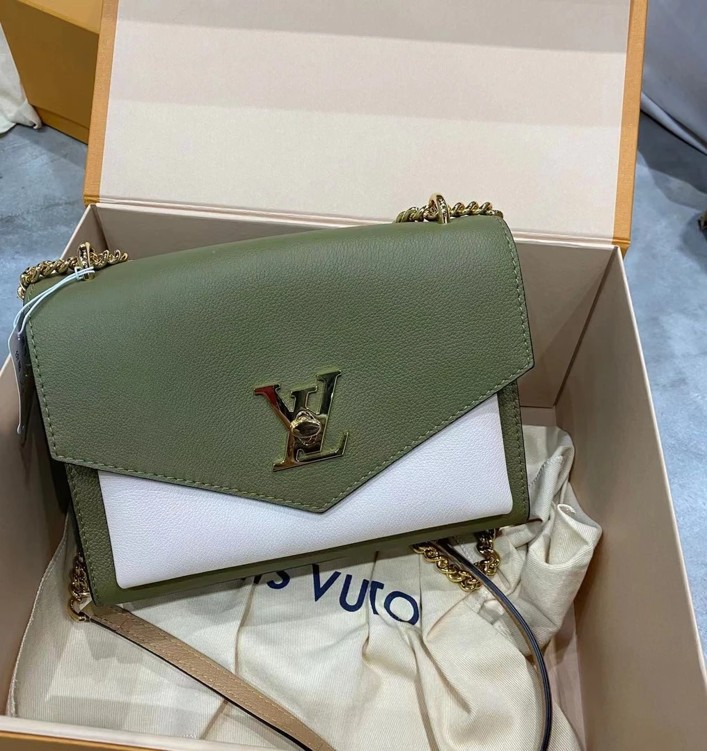 99新 LouisVuitton/路易威登 拼色邮差时尚百搭绿色