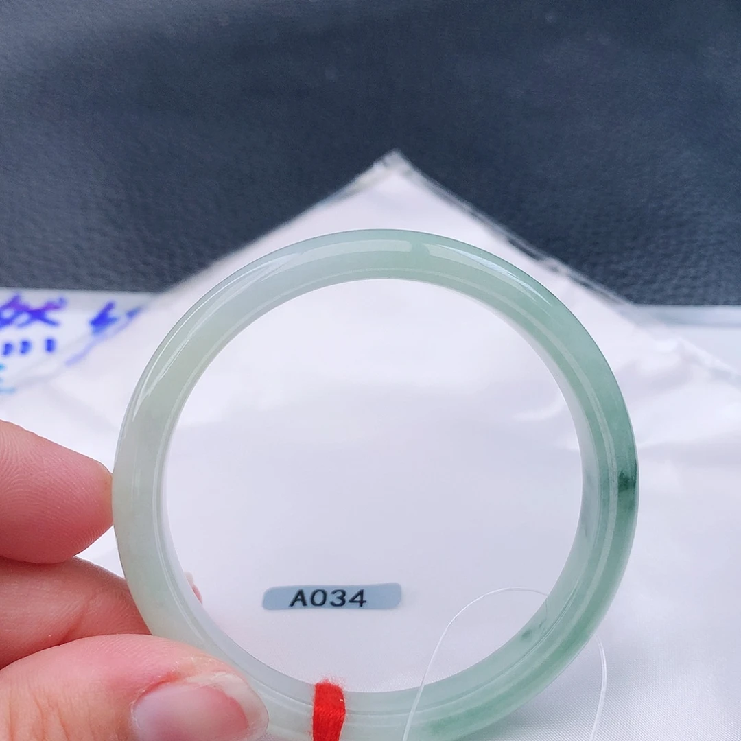 翡翠手镯未镶嵌50.7 翡翠手镯