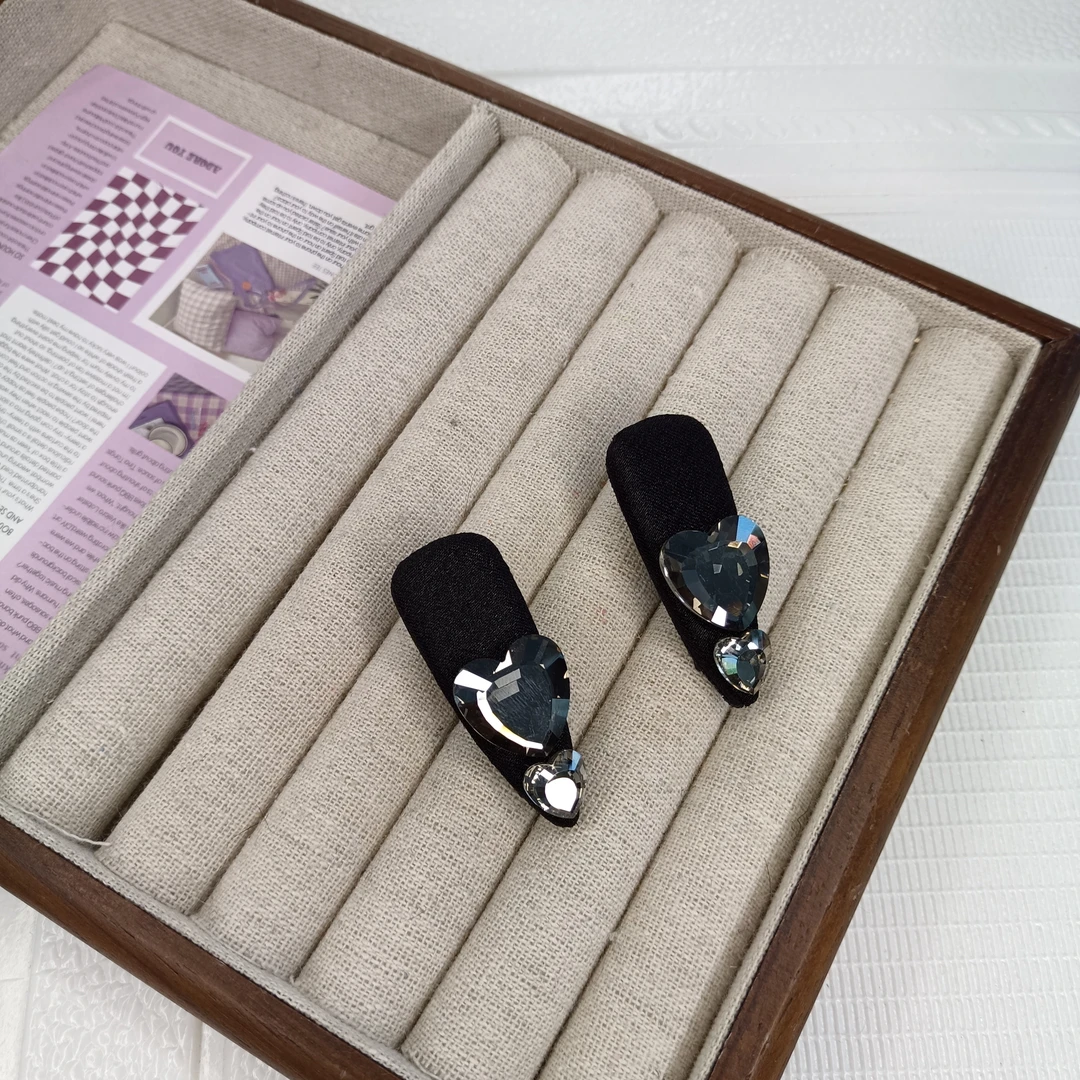 卓菲-原创设计心形水钻简约时尚对夹1012