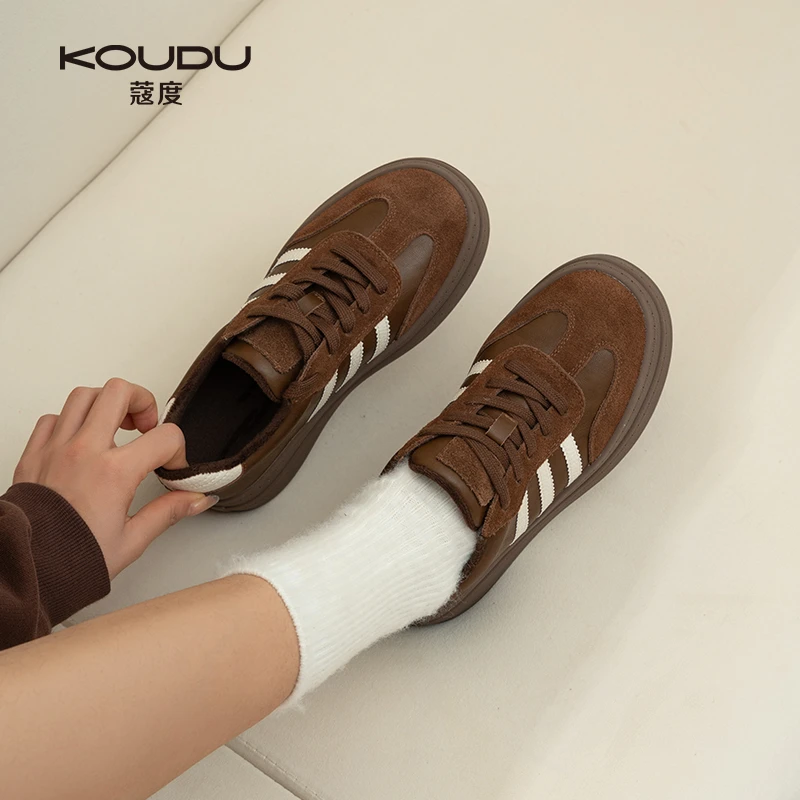 KOUDU/蔻度低帮板鞋2024秋冬流行美拉德百搭休闲三条杠德训鞋3006