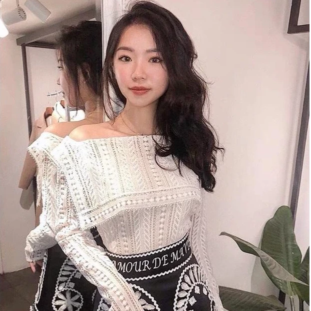 越南小众品牌春季新款立体花刺绣短裙半裙镂空白衬衫蕾丝套装A017