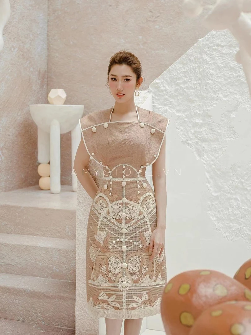 越南小众设计师品牌夏新款棕色水溶蕾丝刺绣勾花修身连衣裙A209