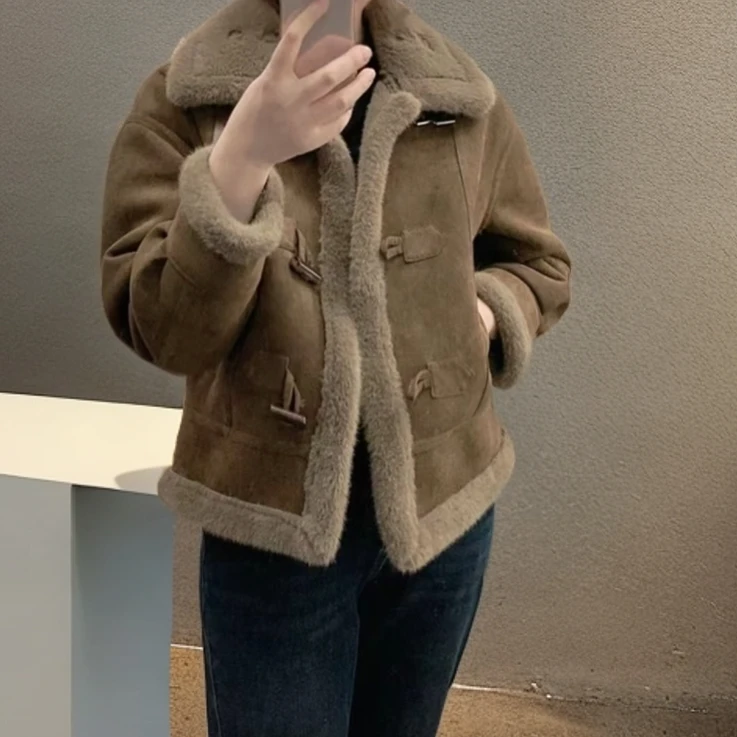 6809高级感皮毛一体冬季新款宽松加厚保暖短款公主貂外套