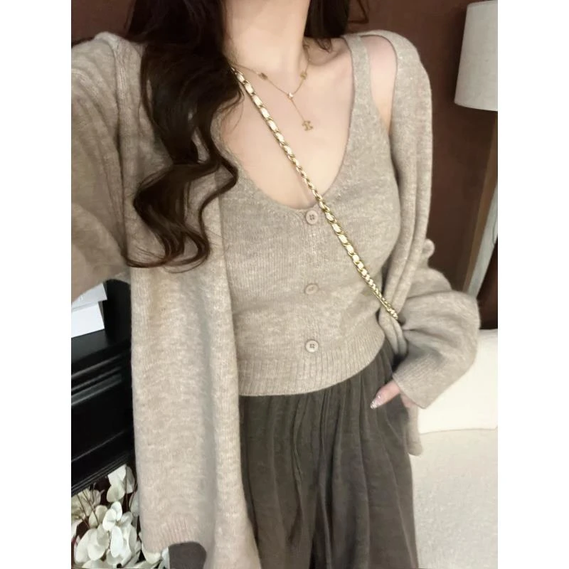 现货【小肉瑶】毛衣+裤子胖mm显瘦收腰针织设计感慵懒秋冬三件套