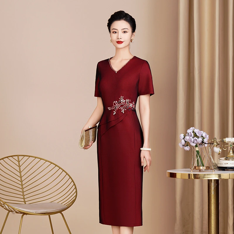 高档妈妈婚宴礼服气质喜婆婆旗袍丈母娘敬酒服收腰显瘦婚礼连衣裙