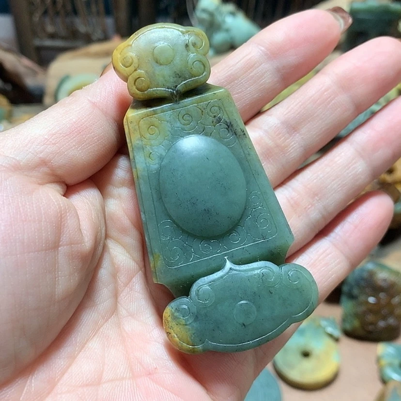 【闪购商品】岫岩河磨玉（透闪石质玉）把件未镶嵌t****g