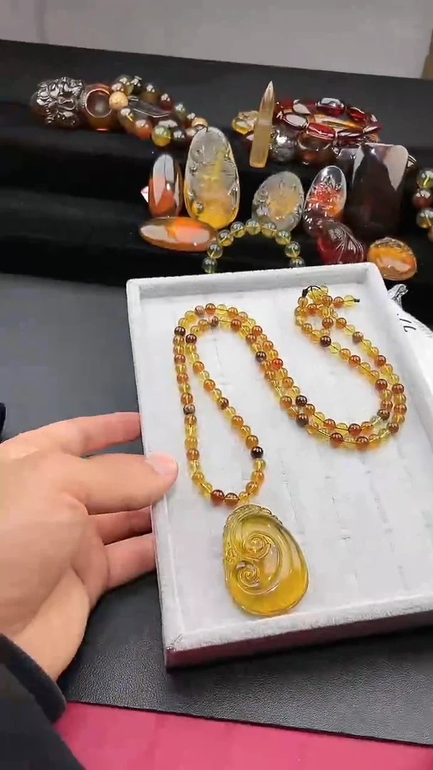 【闪购商品】琥珀颈饰未镶嵌如意