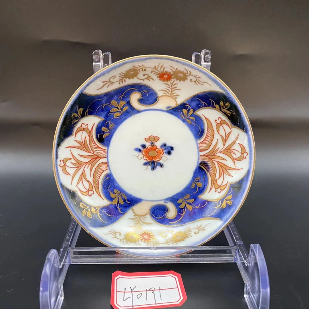 清康熙时期 青花加彩花卉小碟（一对）LY0191