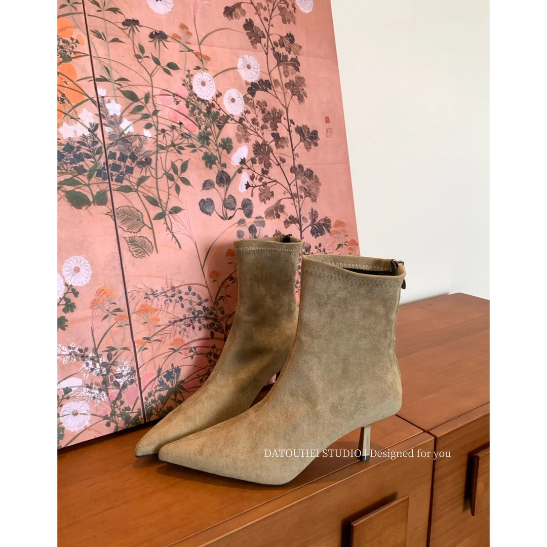 【大头黑STUDIOO】2024女秋时尚简约气质法式尖头高跟鞋D224P14266