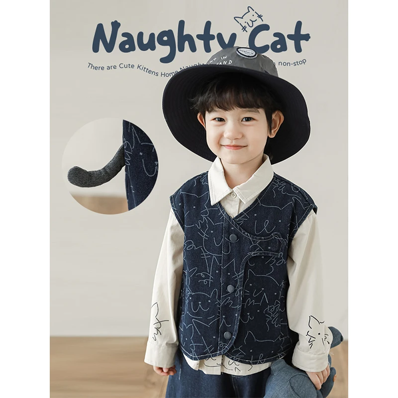 幼悠满印绣标尾巴淘气萌喵外套牛仔马甲 N5428