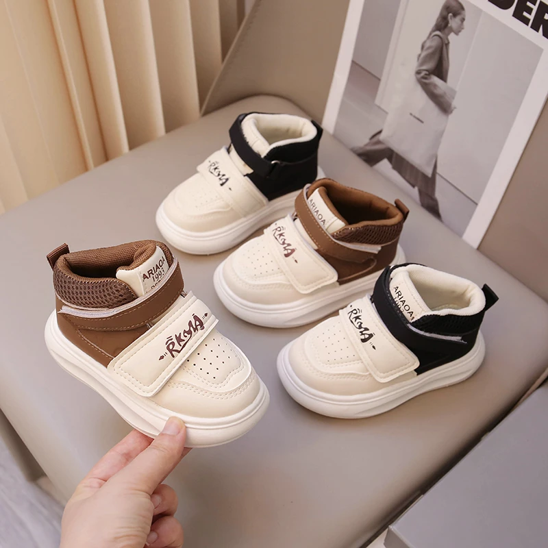 儿童运动鞋2024秋季新款男童休闲高帮鞋女童宝宝软底防滑板鞋跑步