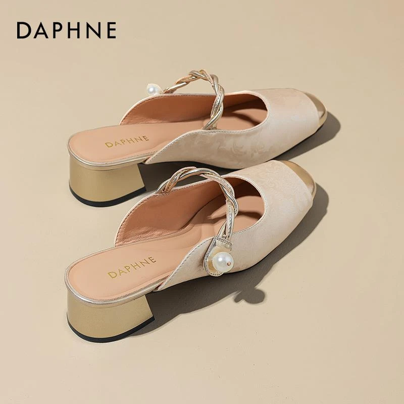 达芙妮国风包头半拖鞋女夏季外穿2025新款粗跟玛丽珍凉鞋穆勒单鞋