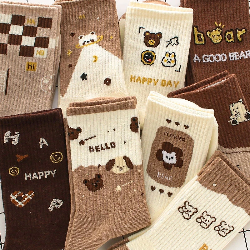咖色小熊中筒袜子女ins潮流百搭甜美可爱少女学院风女士袜子长袜