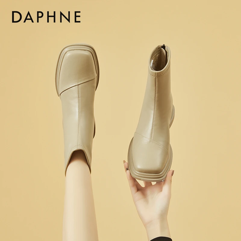 达芙妮短靴2023年秋冬新款方头粗跟3CM短靴女4222607024百搭厚底