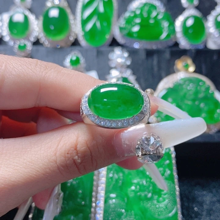 翡翠颈饰银S925镶嵌1829158。