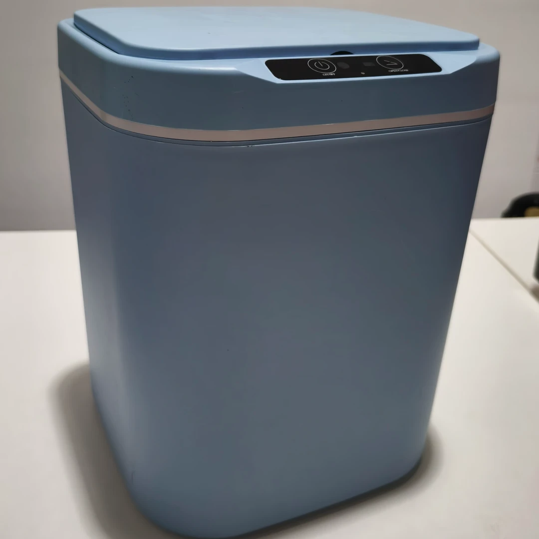 黑马牛牛 智能垃圾桶