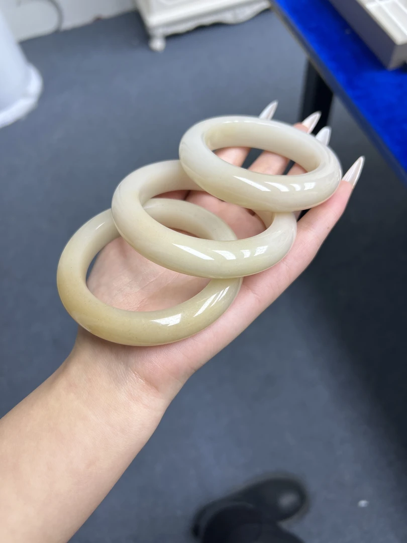 【橘橘】天然正装精品佘太翠手镯女款颜色微差多样性发货拍一发一