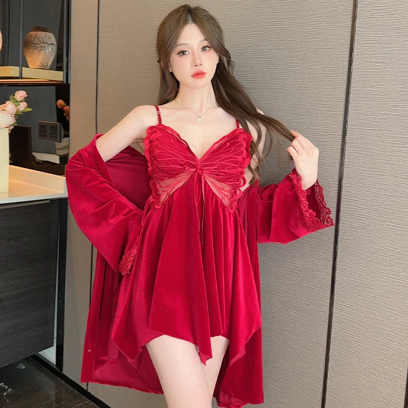 金丝绒睡衣女款冬季保暖吊带裙性感蕾丝甜美两件套春秋可爱家居服