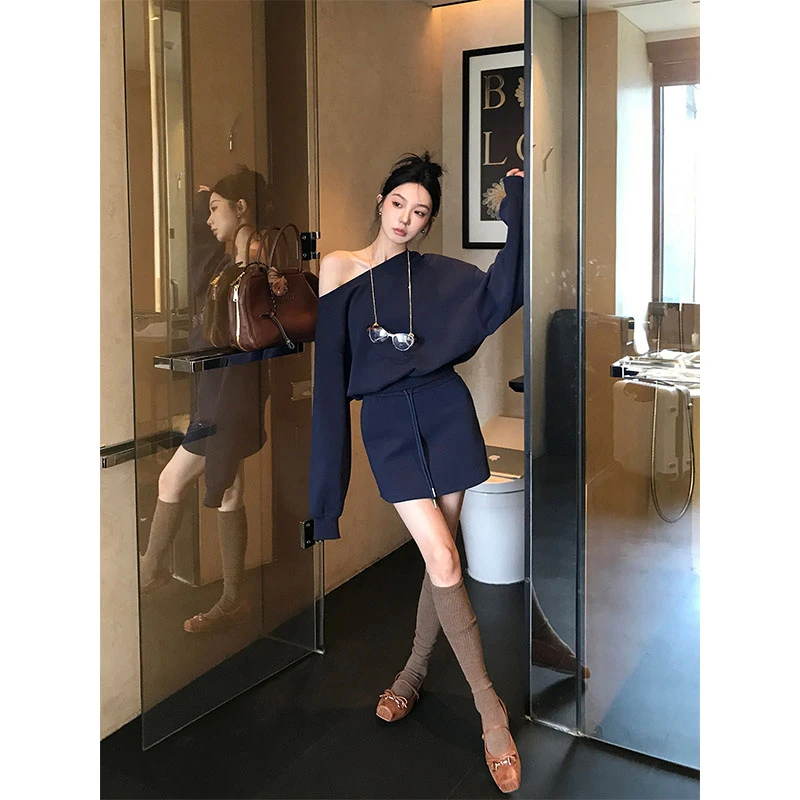 2025秋季轻熟风简约时尚高级感长袖上衣小众百搭休闲A字半身裙女