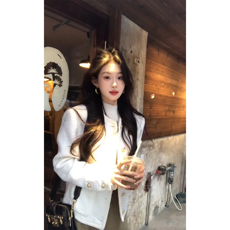 高级感时尚百搭显瘦小香风白色短外套女高腰松弛感休闲宽松阔腿裤