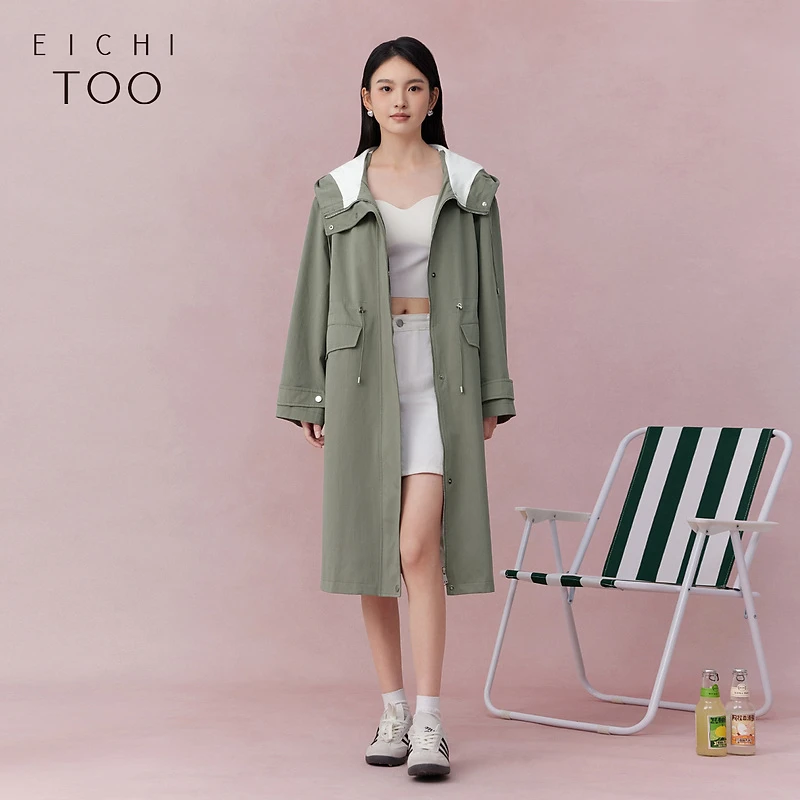 A爱居兔新款高级感经典时尚连帽风衣外套EWFAJ1P014A