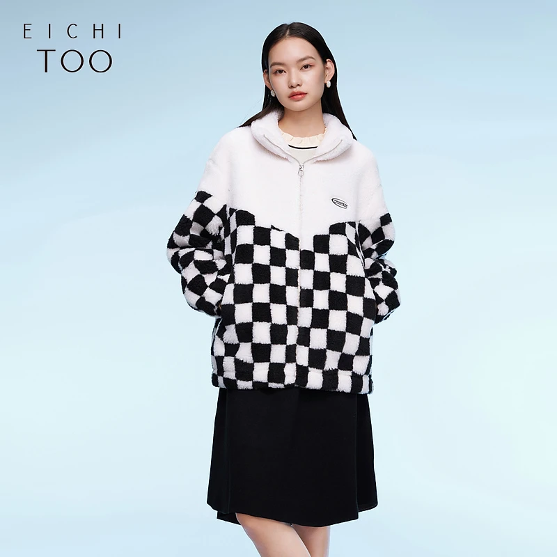 A059爱居兔冬女装棋盘格拼接设计休闲时尚羊羔绒外套EWJAJ4M012A