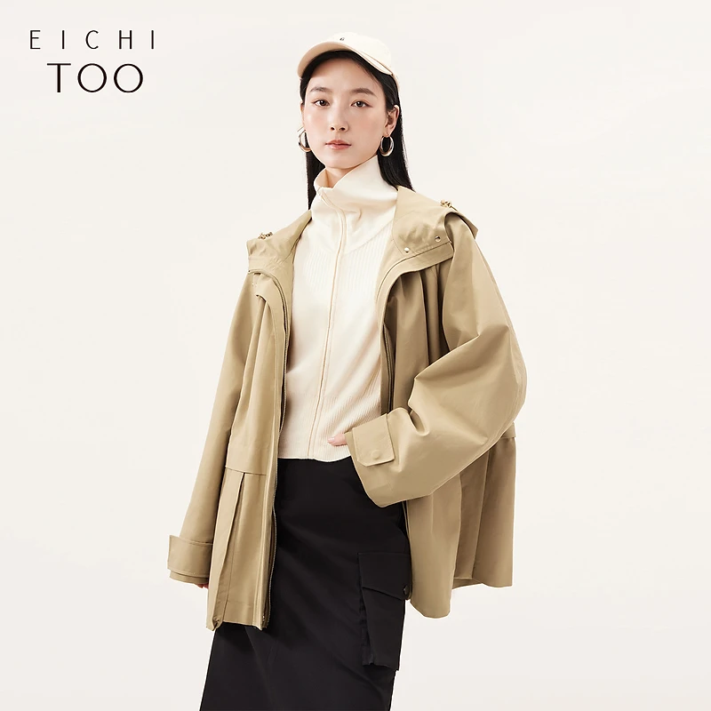 A爱居兔卡其色时尚连帽风衣外套EWFAJ3N008A