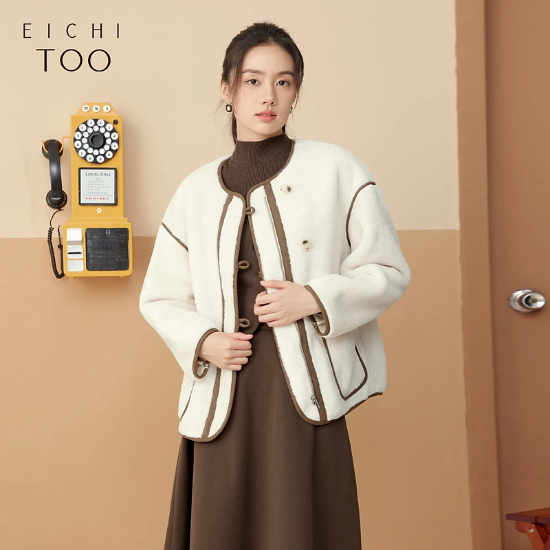 X爱居兔保暖舒适撞色设计感时尚大衣外套EWDAJ4N006A