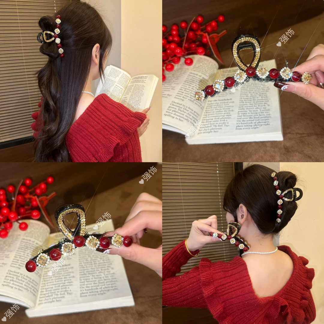 强饰 2025秋冬新款方糖石榴珠珠抓夹气质安可拉红百搭轻奢鲨鱼夹