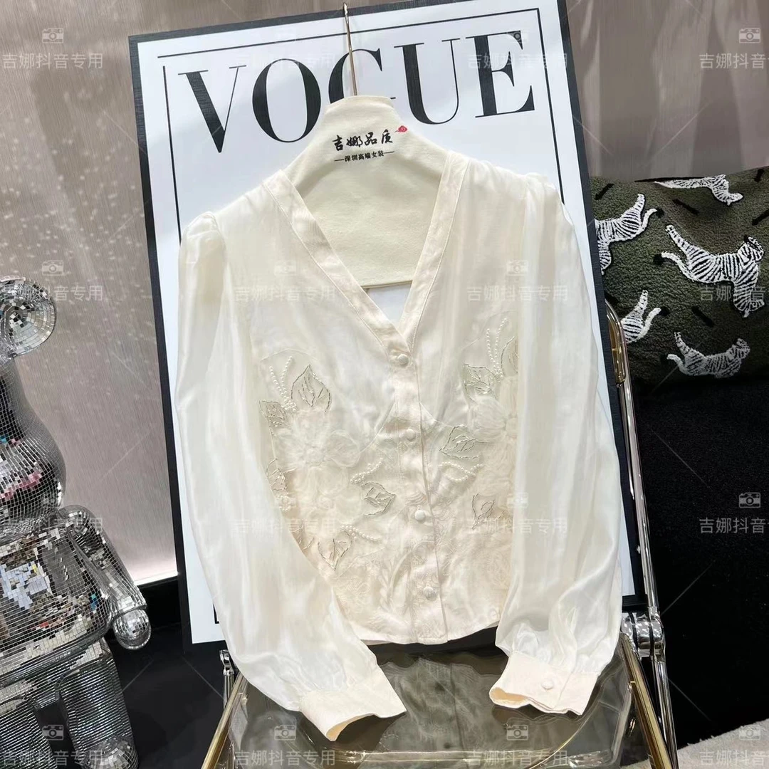 早春新款 重工钉珠绣花气质高端V领开衫JN3166