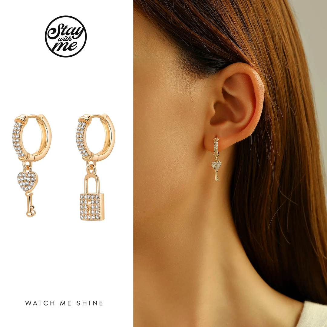 STAY WITH ME 铜合金合成锆石耳饰 高级设计感钥匙时尚百搭耳环