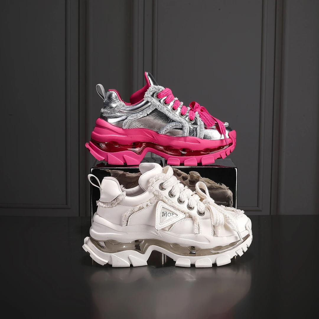 【媛哥福利】●流浪地球●增高7cm时尚厚底增高潮流百搭休闲鞋 666-27