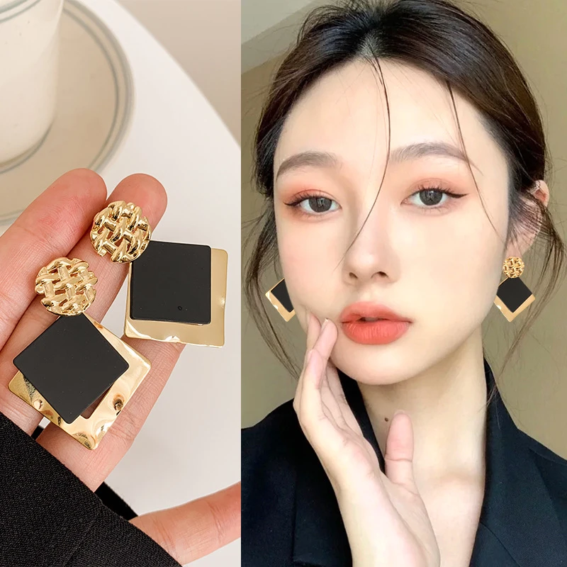 合金耳饰 耳环女 金属感方块耳钉仙女气质百搭高级个性网红耳饰