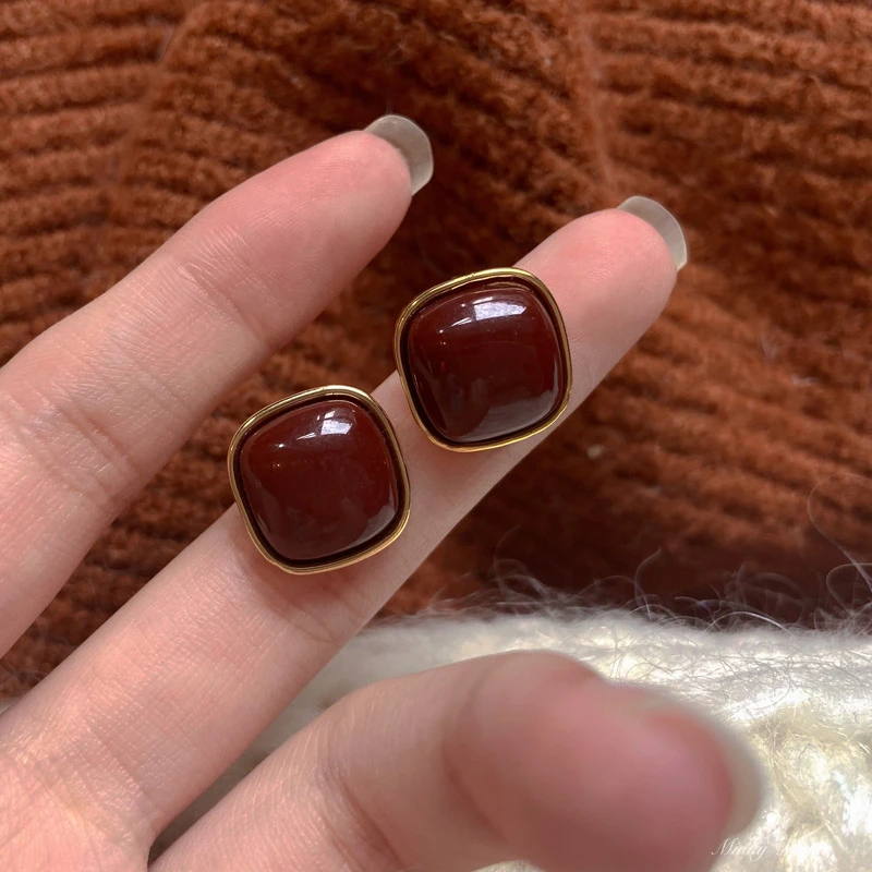 【焦糖梦】酒红色蚊香盘耳夹无耳洞女新年耳饰饰品耳钉秋冬新款