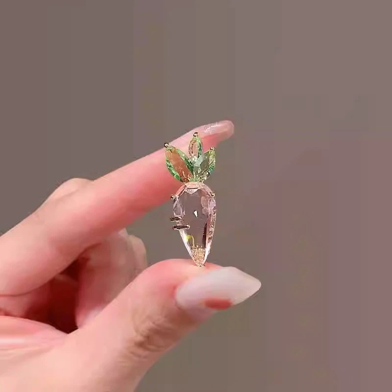 粉胡萝卜胸针女精致简约个性别针衬衫领口防走光扣设计感配饰