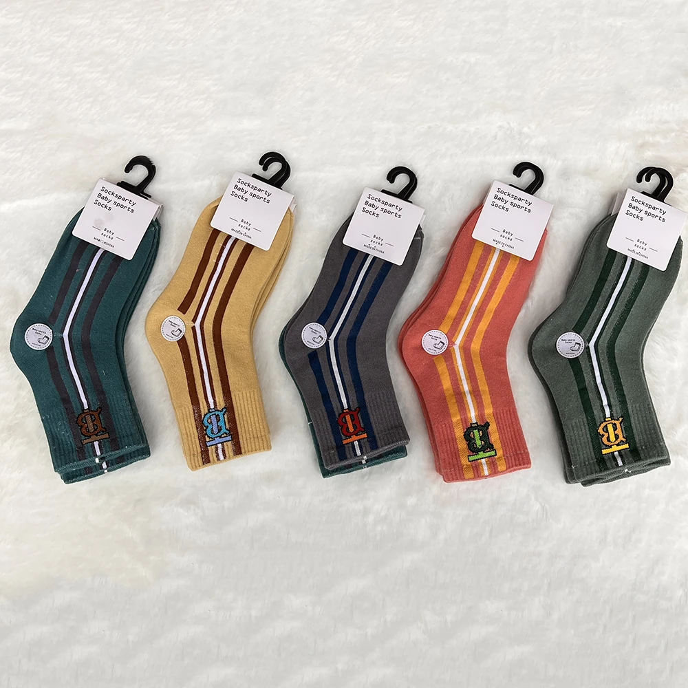 男童袜子2024秋冬新款儿童潮流动画卡通中筒袜男孩运动棉袜学生袜