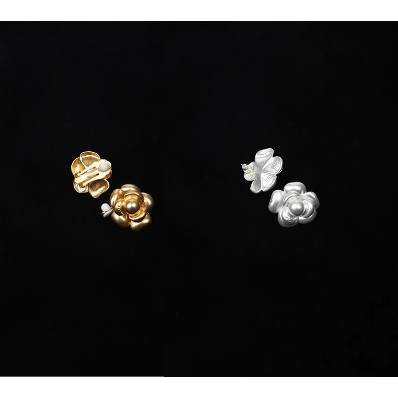 铜合金耳饰 【不上】1.14上新复古山茶花法式立体耳钉SC240115EH7JX