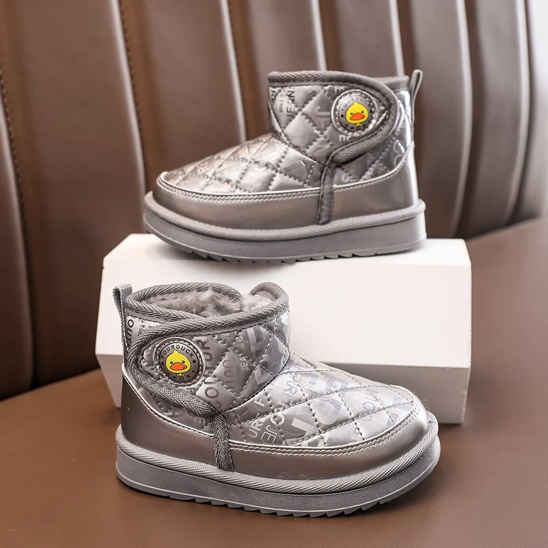 儿童皮面雪地靴2025冬季新款女童加绒短靴男童防水棉靴宝宝保暖鞋