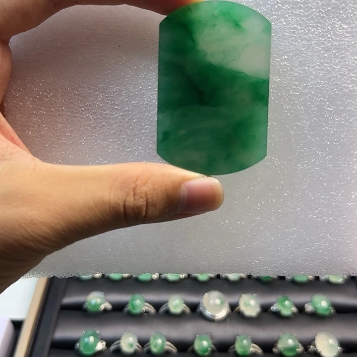 石英质玉吊坠(不含链)未镶嵌