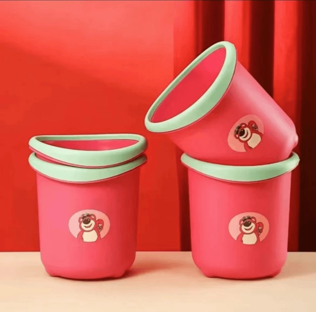 【拍一发二】卡通压圈大号垃圾桶草莓熊家用宿舍卧室卫生间加厚款用